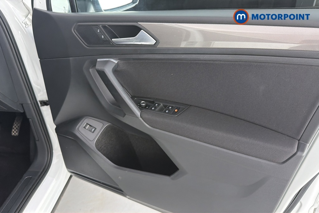 Volkswagen Tiguan Allspace Suv White #17