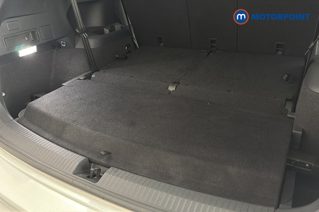 Volkswagen Tiguan Allspace Suv White #25