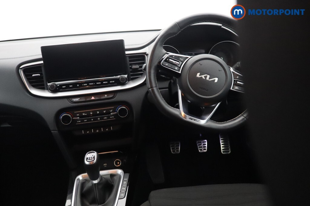 Kia Proceed 1.5 T Gdi Gt Line Shooting Brake Grey #15