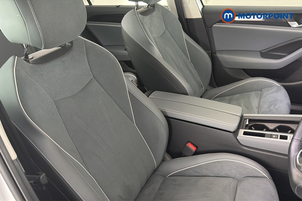 Volkswagen Passat 1.5 Tsi Ehybrid 272 R-line Dsg Grey #24