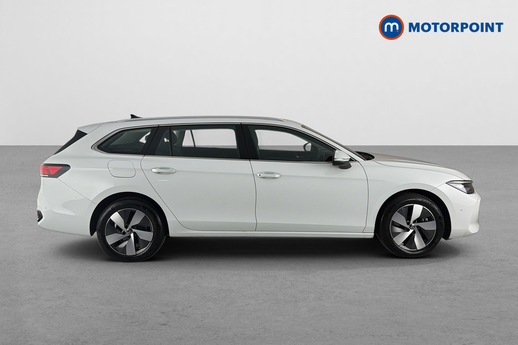 Volkswagen Passat 1.5 Tsi Ehybrid Life Dsg White #4