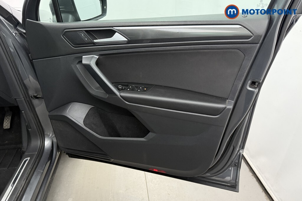 Volkswagen Tiguan 2.0 Tdi 150 R-line Tech Dsg Silver #22