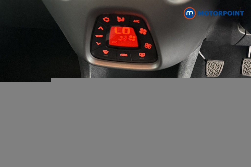 Toyota Aygo Vvt-i X-play Tss White #19