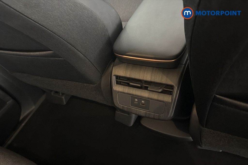 Nissan Ariya E 178Kw Evolve 22Kw Charger Silver #27