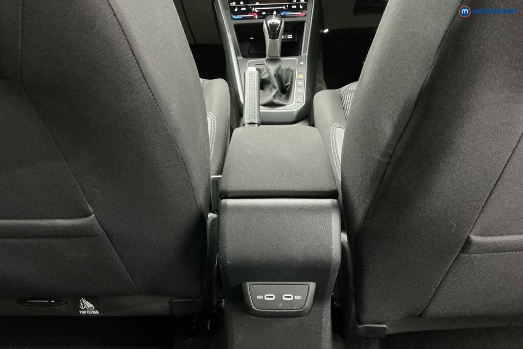 Volkswagen Taigo 1.0 Tsi 110 R-line Grey #23