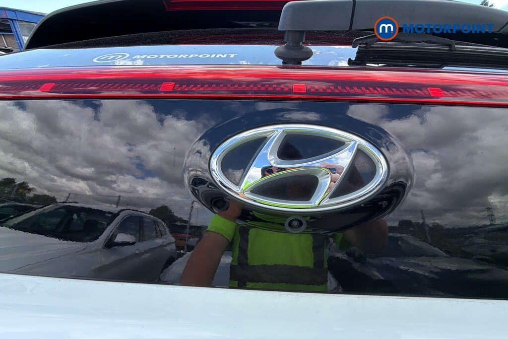 Hyundai Bayon 1.0 Tgdi Ultimate Dct Black #24