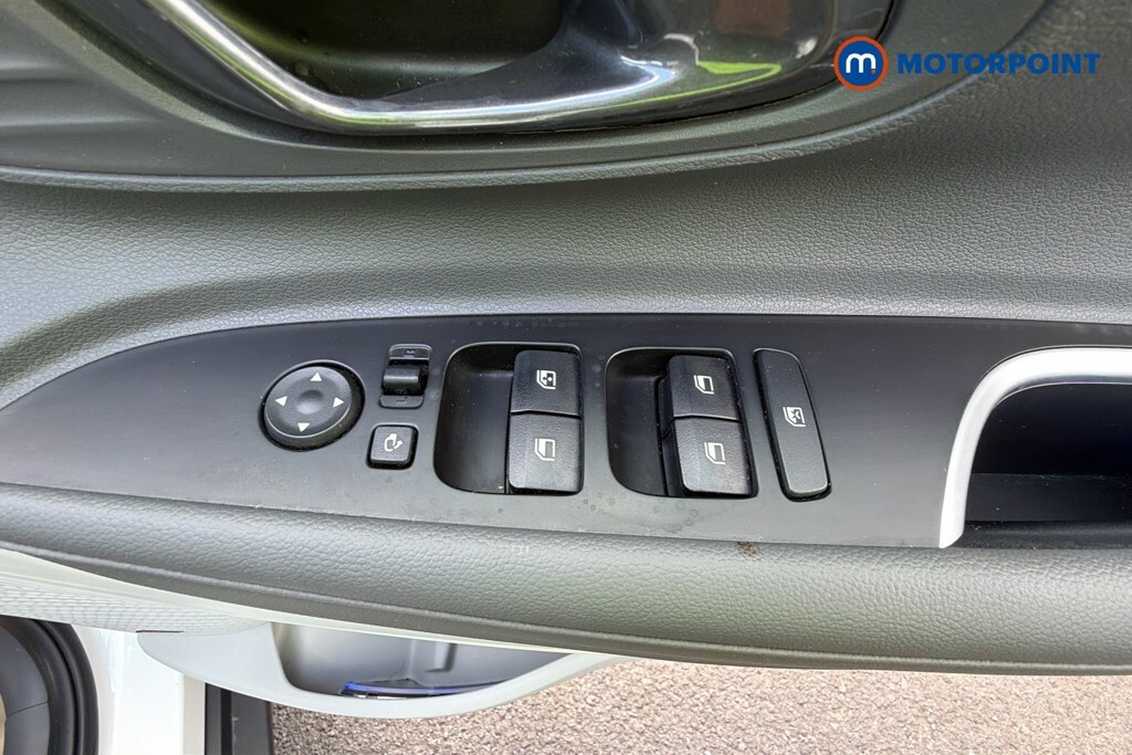 Hyundai Bayon 1.0 Tgdi Ultimate Dct Black #18
