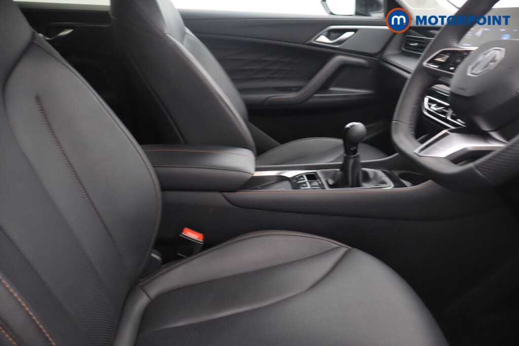 MG HS 1.5 T-gdi Se Suv Euro 6 Ss 1 Red #17