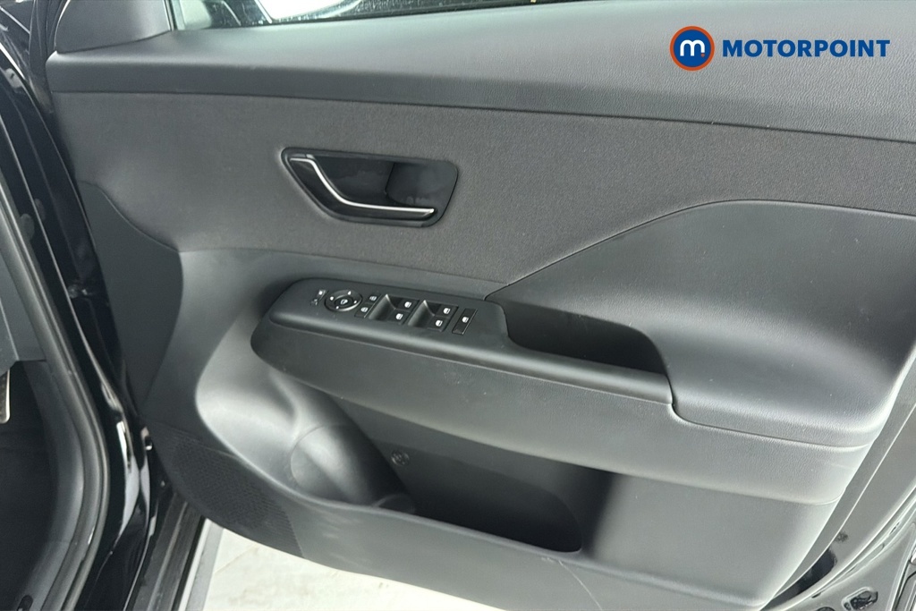 Hyundai Kona 1.6T 138 Advance Black #25