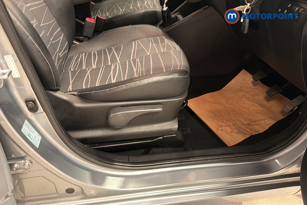 Kia Venga 1.6 2 Mpv Euro 6 123 Bhp Silver #23