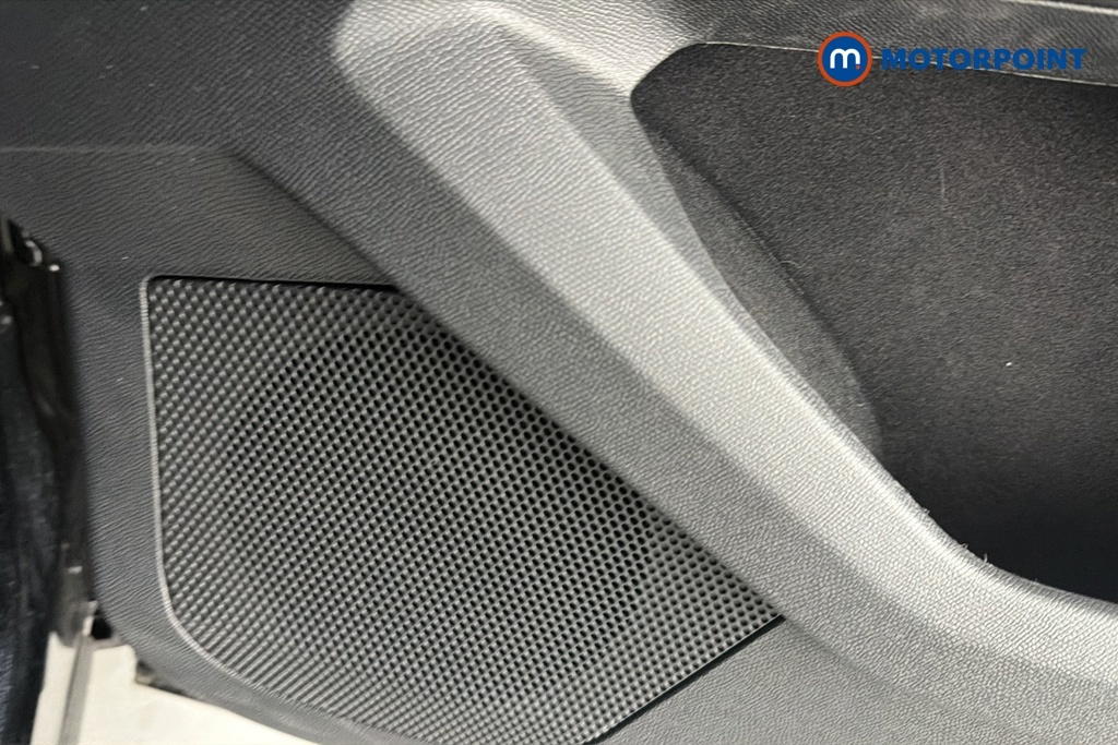 Peugeot 5008 1.2 Hybrid 145 Allure E-dsc6 Grey #21