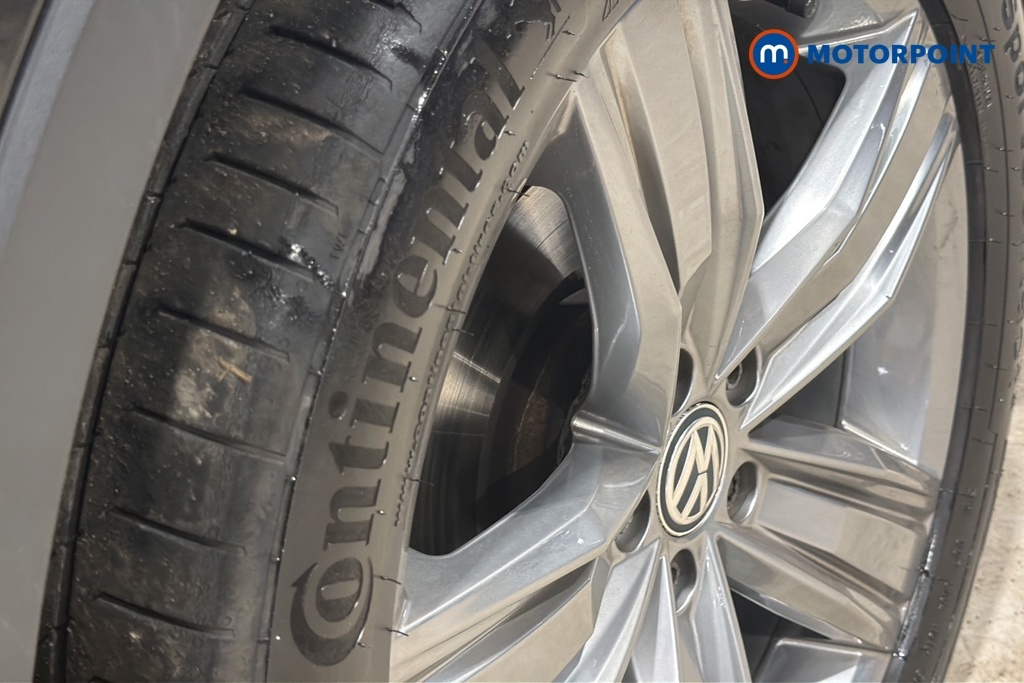 Volkswagen Tiguan 2.0 Tdi 150 R-line Tech Dsg Grey #40