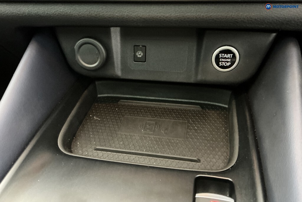 Nissan Qashqai 1.3L N-connecta Black #22
