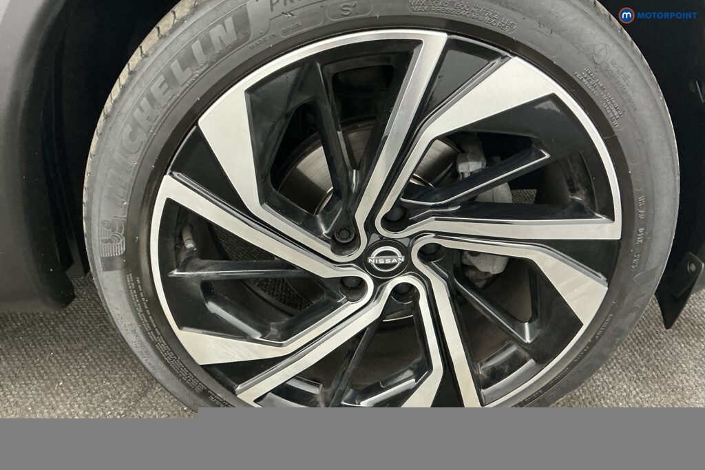 Nissan Qashqai 1.3L N-connecta Black #35