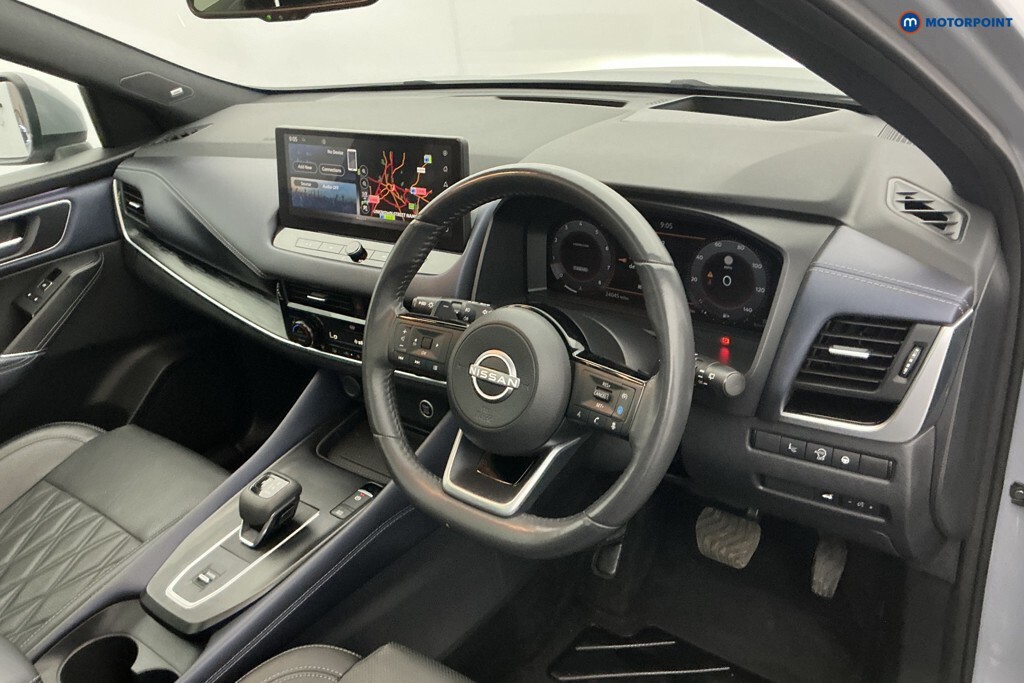 Nissan Qashqai 1.3L N-connecta Black #14