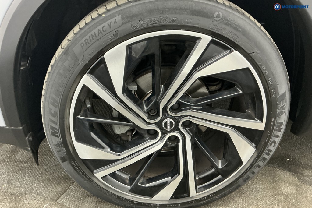 Nissan Qashqai 1.3L N-connecta Black #36