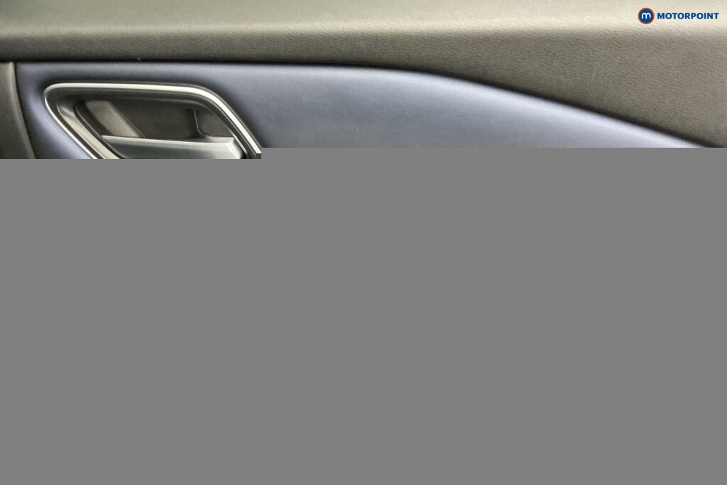 Nissan Qashqai 1.3L N-connecta Black #31