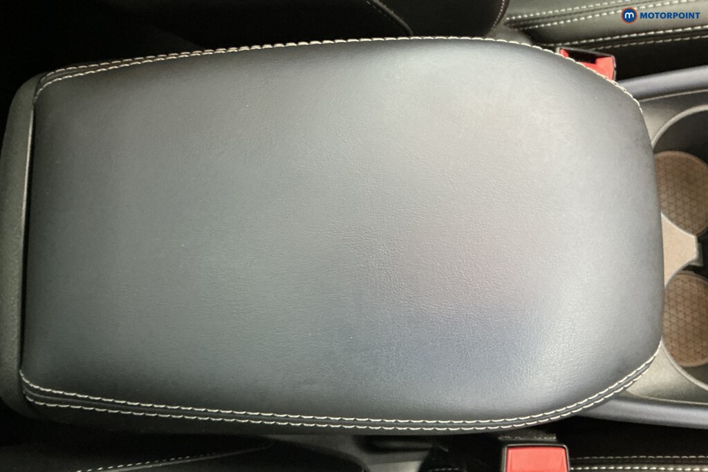 Nissan Qashqai 1.3L N-connecta Black #19
