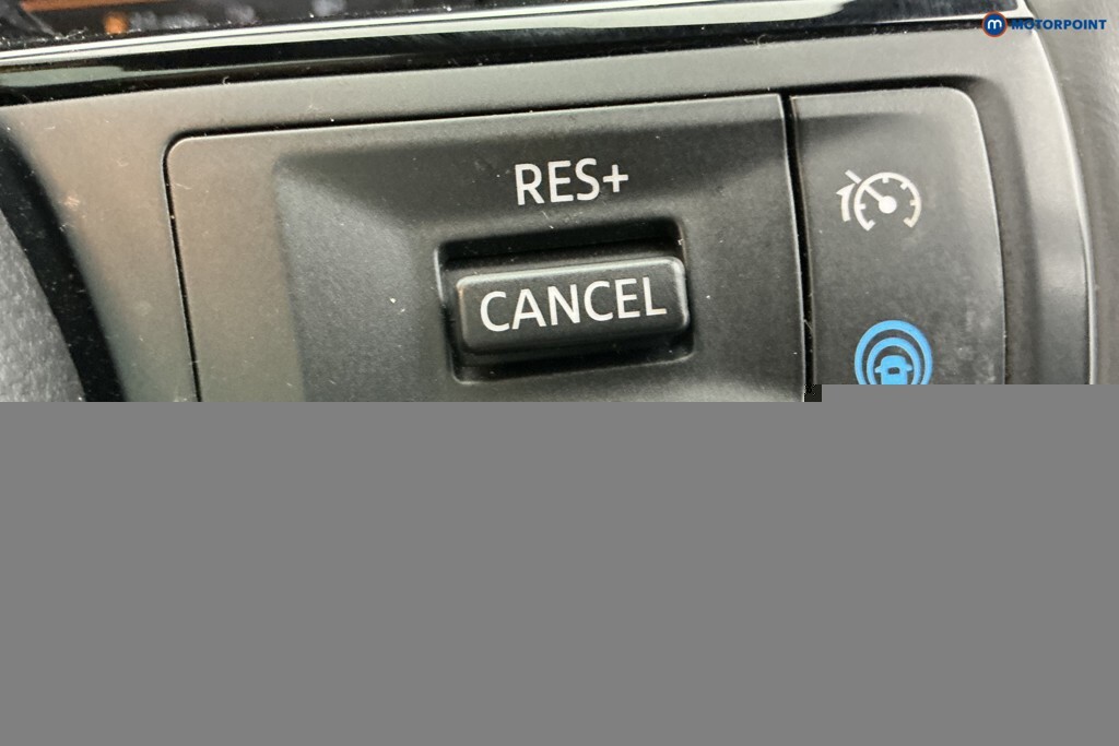 Nissan Qashqai 1.3L N-connecta Black #26