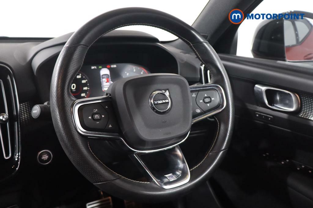 Volvo XC40 1.5 T3 163 Momentum Pro White #11