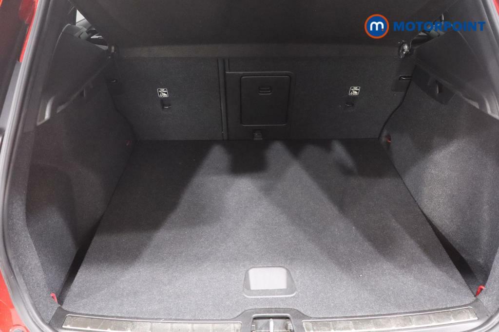 Volvo XC40 1.5 T3 163 Momentum Pro White #27