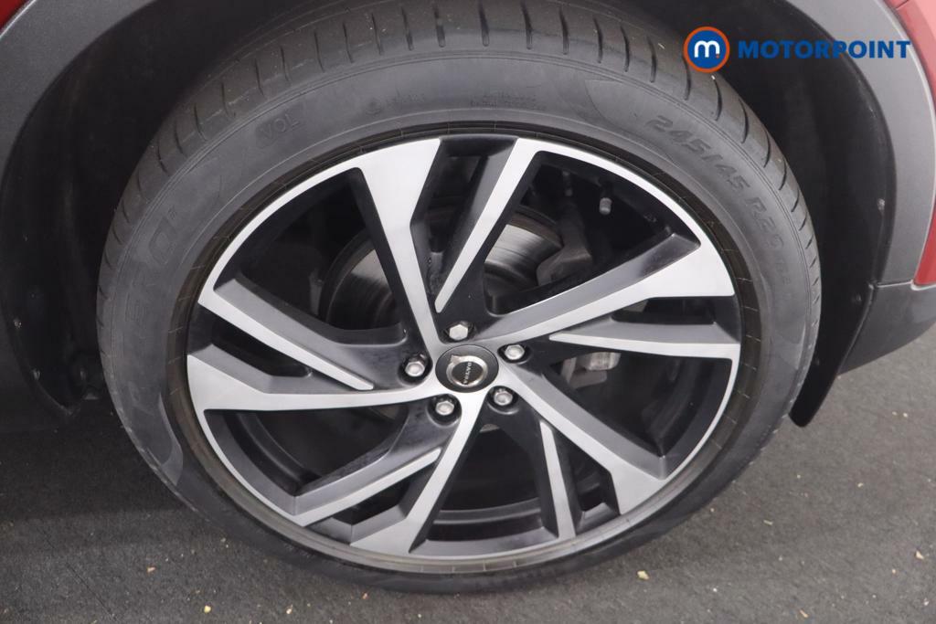 Volvo XC40 1.5 T3 163 Momentum Pro White #36