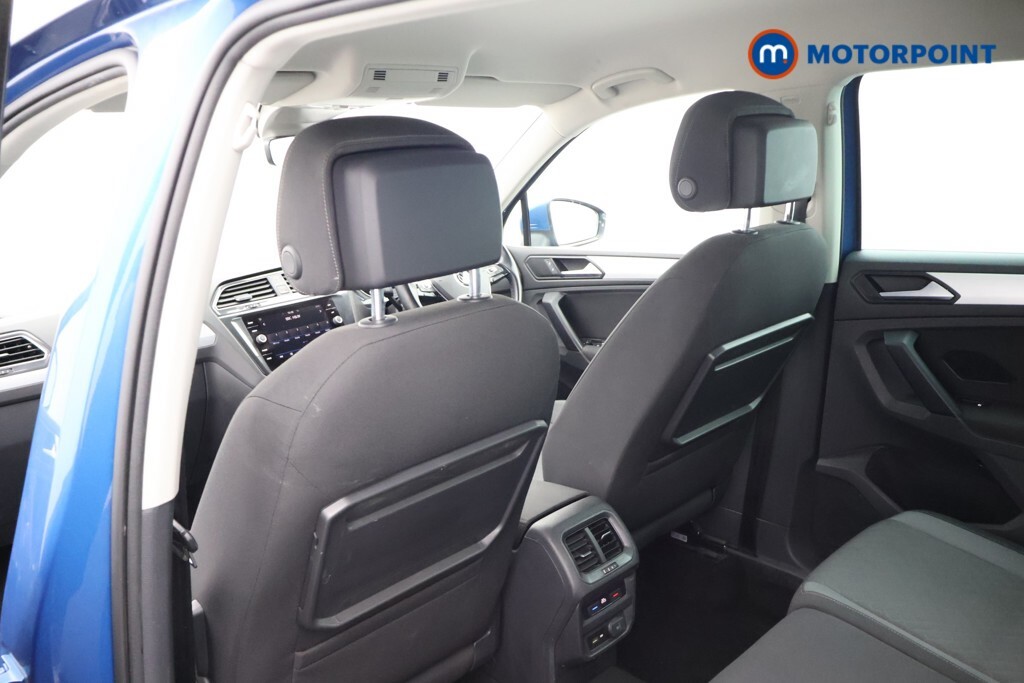 Volkswagen Tiguan 2.0 Match Tdi Black #20