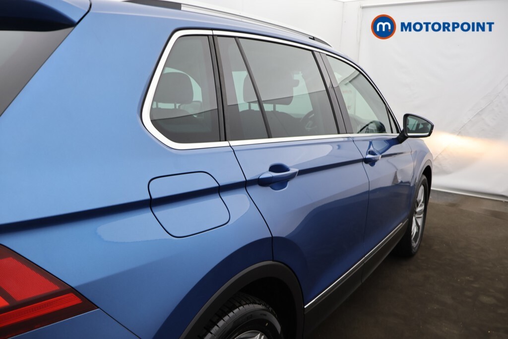 Volkswagen Tiguan 2.0 Match Tdi Black #28