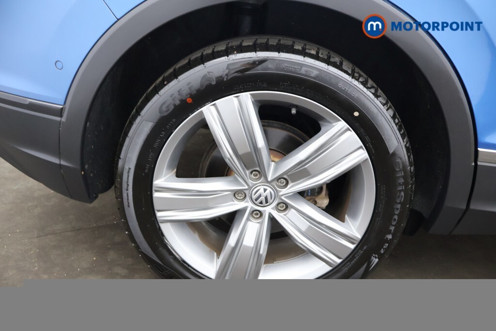 Volkswagen Tiguan 2.0 Match Tdi Black #33