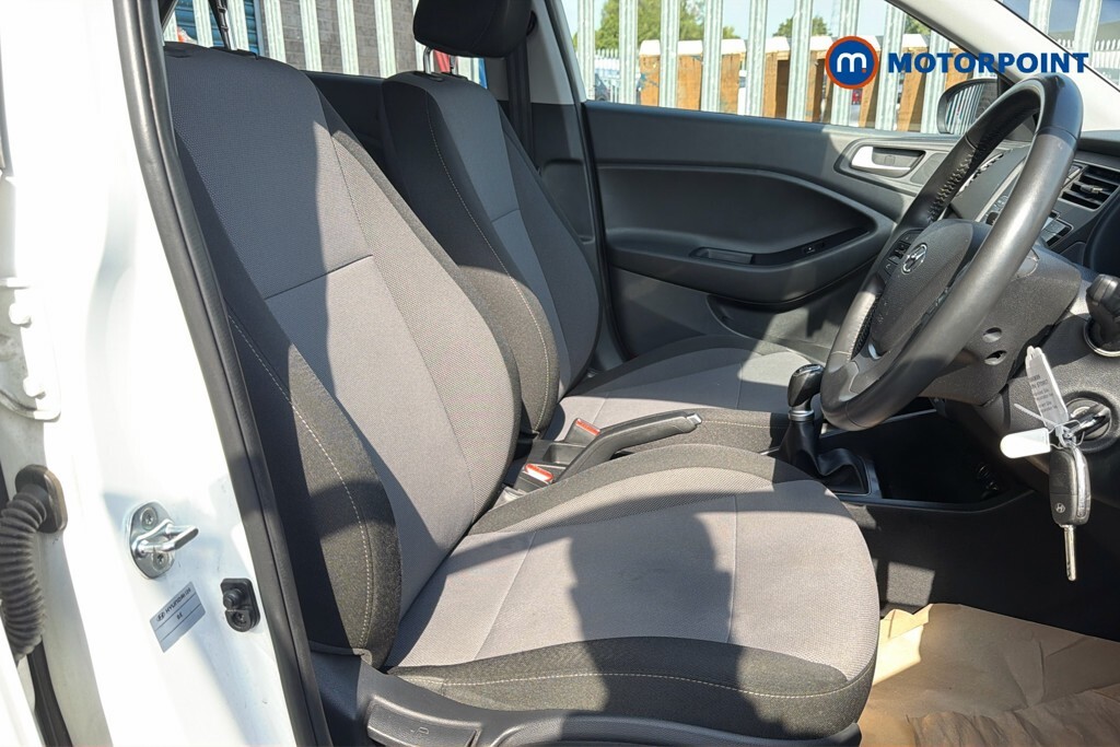 Hyundai I20 1.0 T-gdi Se 99 Bhp White #15