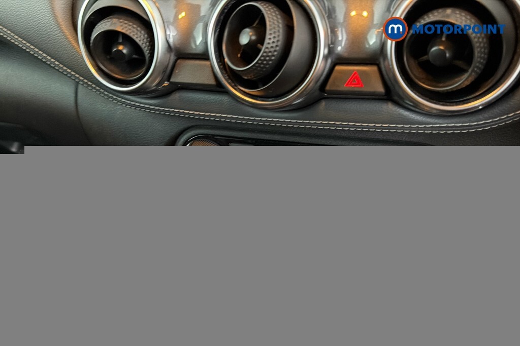 Nissan Juke 1.0 Dig-t N-connecta Suv Dct Euro Red #16