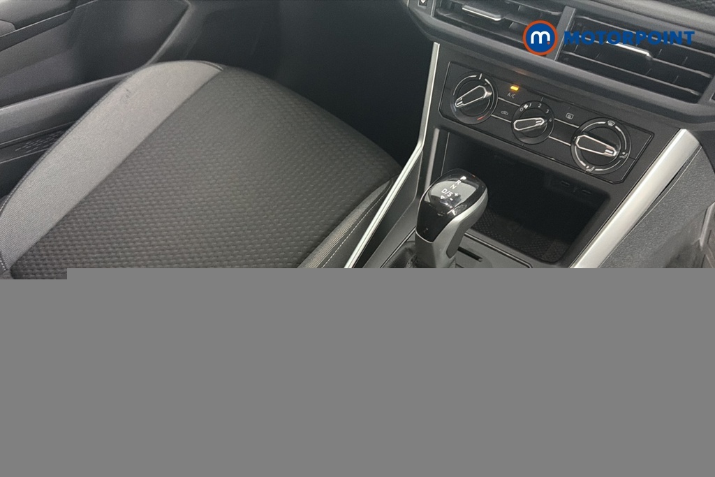 Volkswagen Taigo 1.0 Tsi 110Ps R-line Dsg Black #15