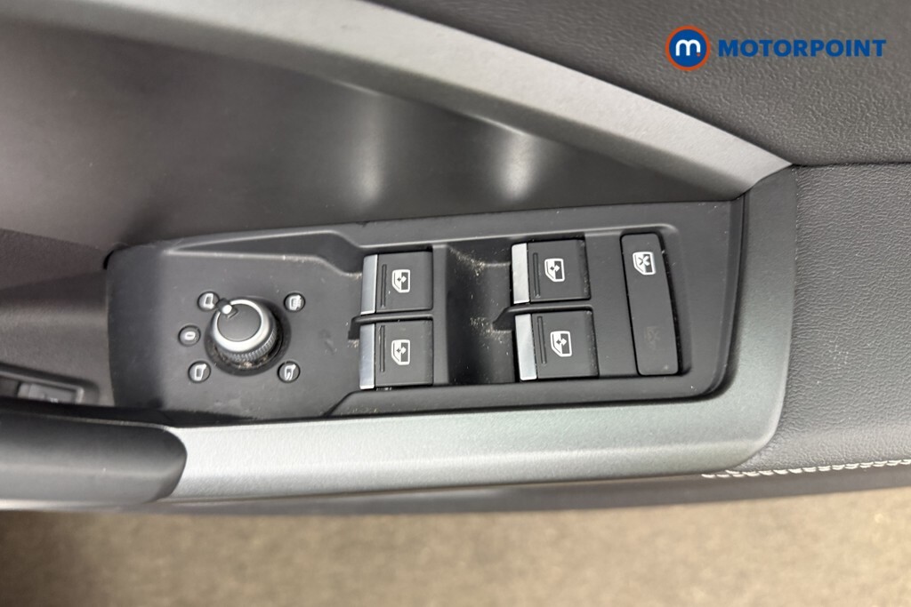 Audi Q3 1.5 Tfsi 35 Black Edition Sportback S T Silver #9
