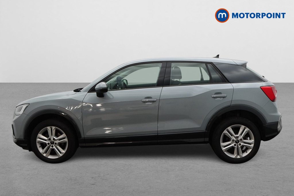 Audi Q2 35 Tfsi Sport Grey #4