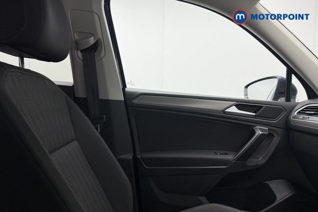 Volkswagen Tiguan Allspace Life Grey #41