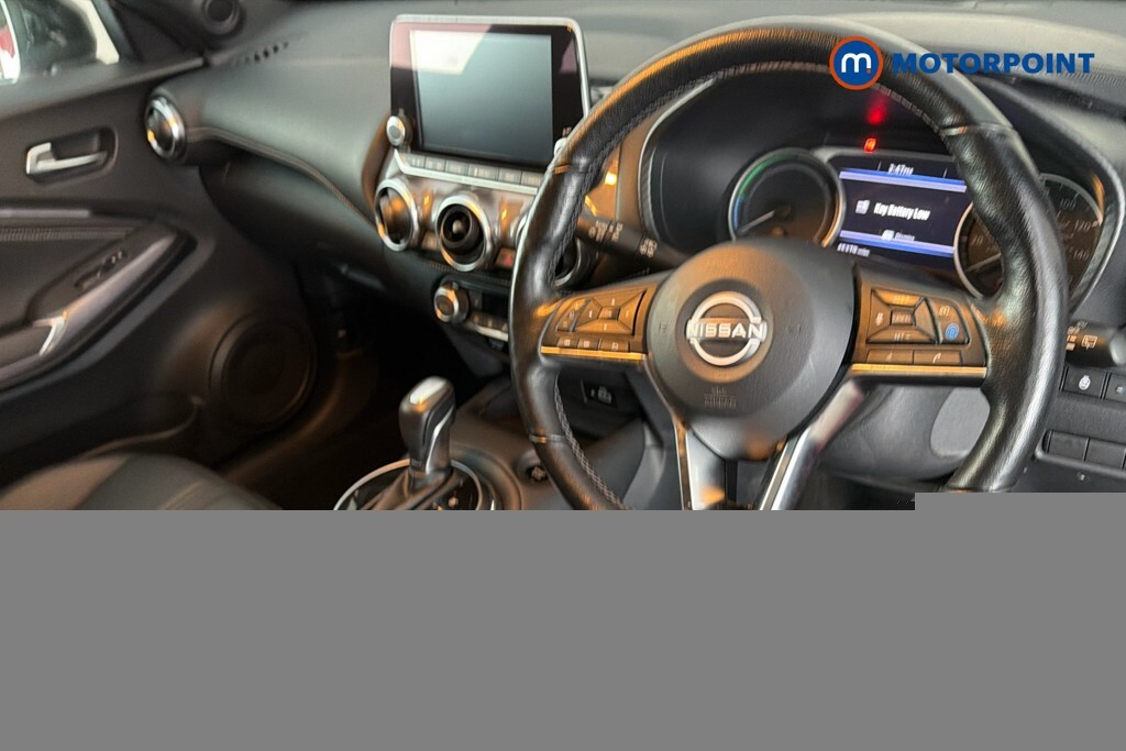 Nissan Juke 1.6 Hybrid N-connecta 2023 Red #9