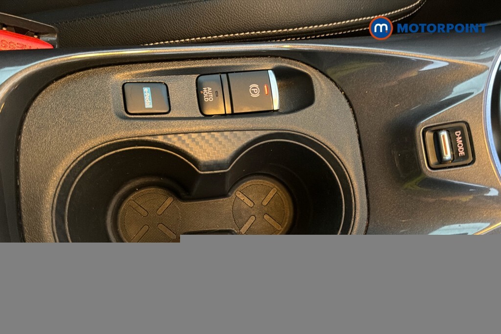 Nissan Juke 1.6 Hybrid N-connecta 2023 Red #18