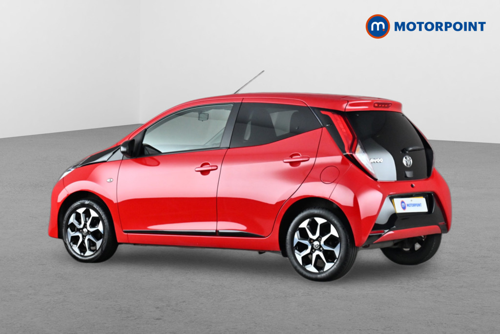 Toyota Aygo 1.0 Vvt-i X-trend Red #5