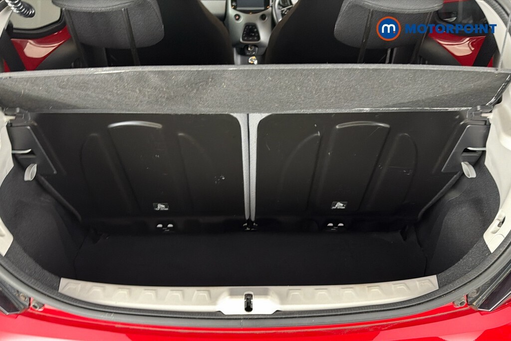 Toyota Aygo Aygo X-trend Vvt-i Red #23