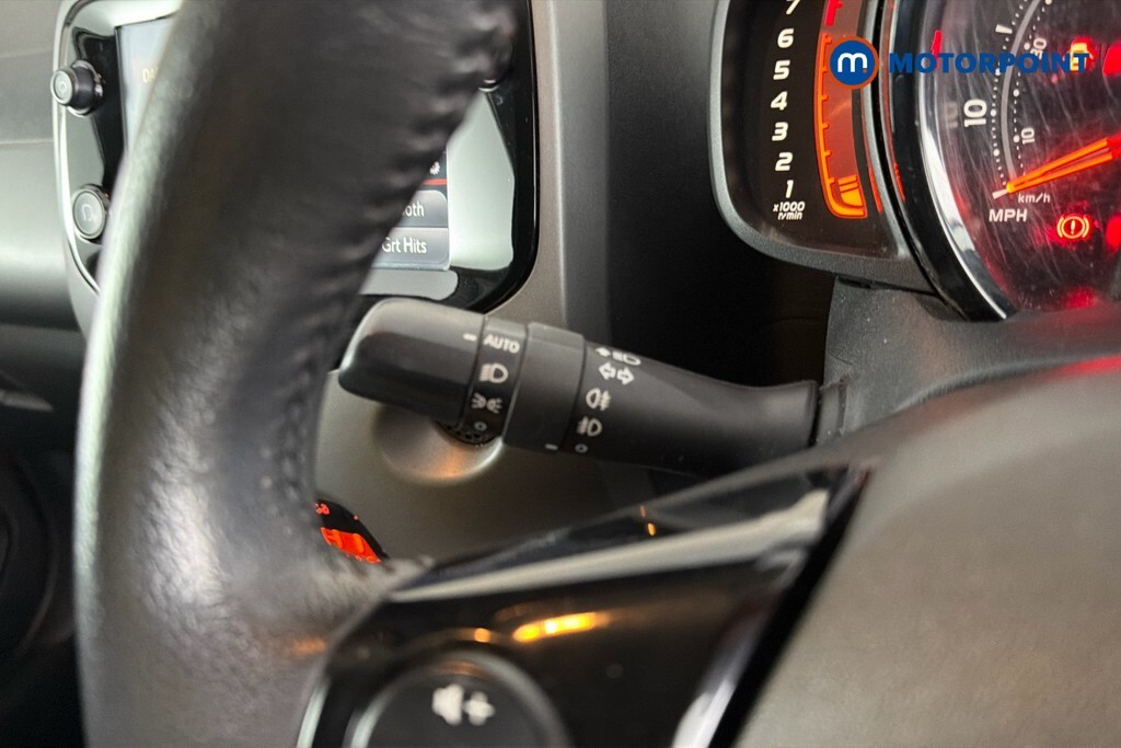 Toyota Aygo Aygo X-trend Vvt-i Red #10