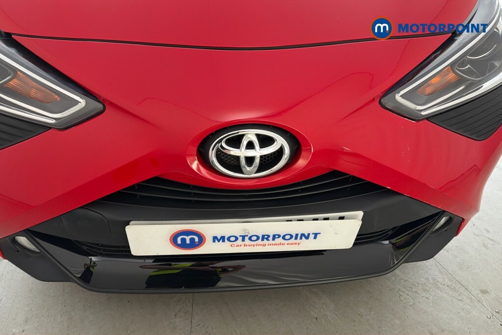 Toyota Aygo Aygo X-trend Vvt-i Red #21