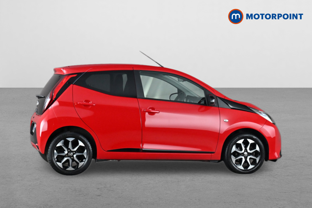 Toyota Aygo Aygo X-trend Vvt-i Red #8