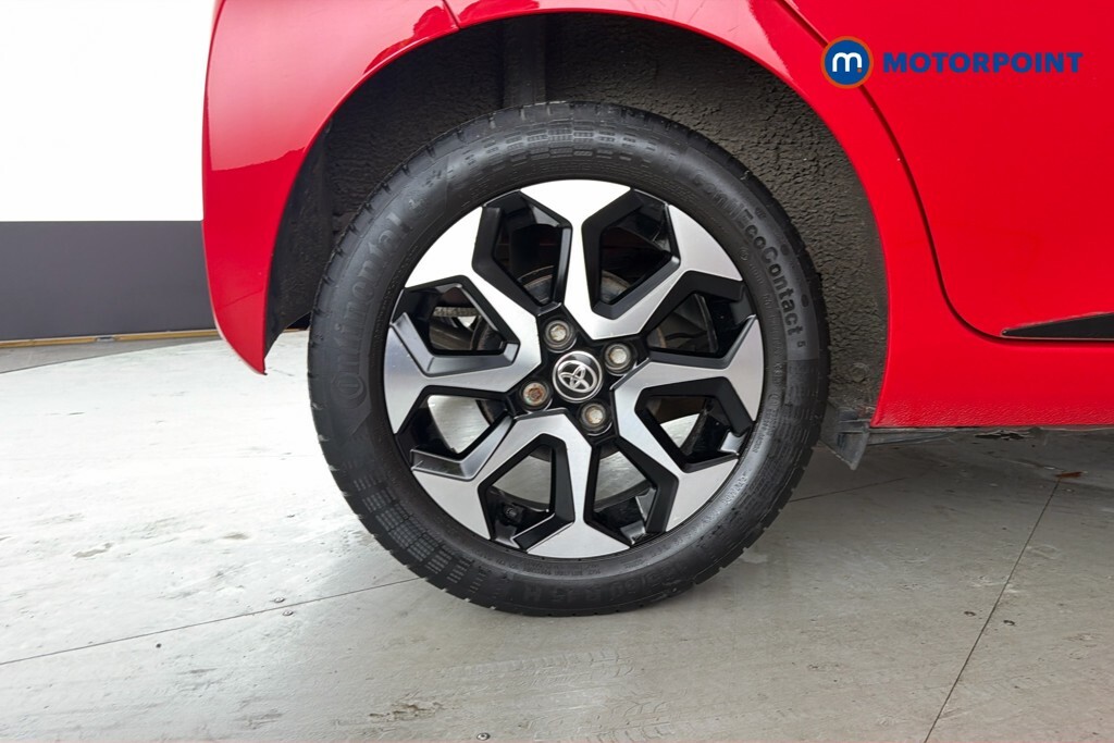 Toyota Aygo Aygo X-trend Vvt-i Red #26