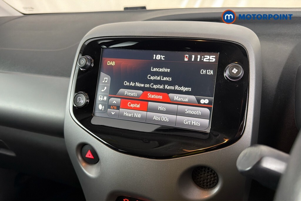 Toyota Aygo Aygo X-trend Vvt-i Red #13