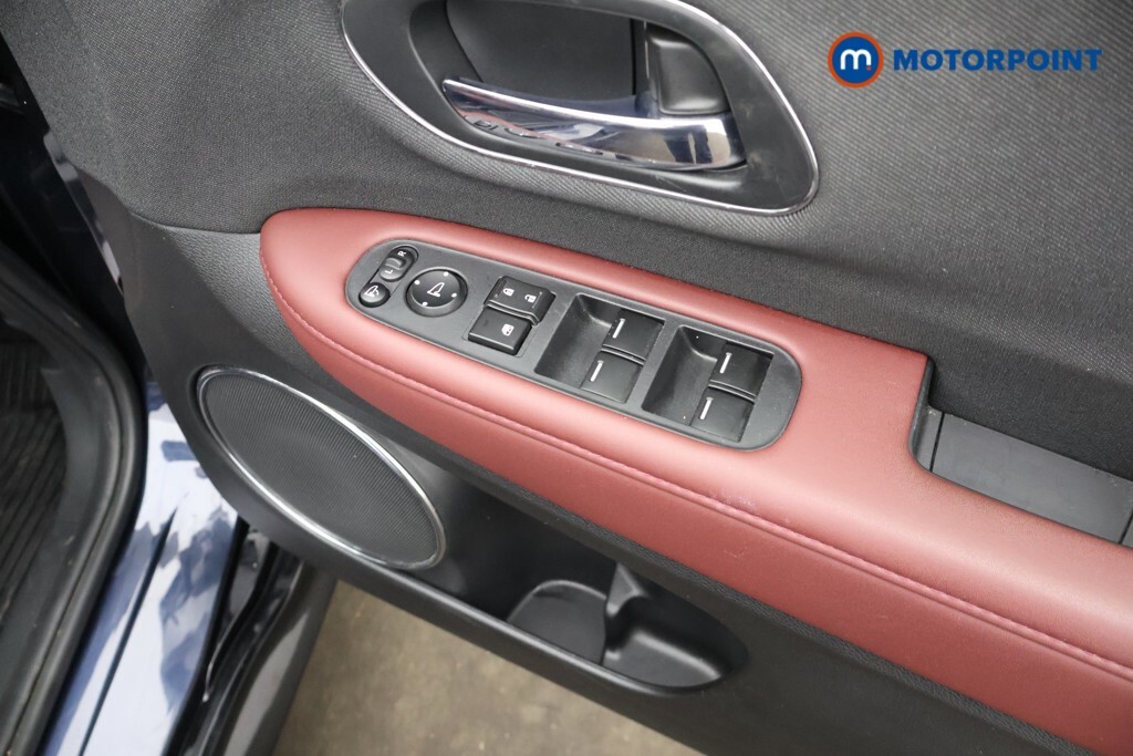 Honda Hr-V 1.5 I-vtec Se Suv Cvt Ss 130 Ps Black #26