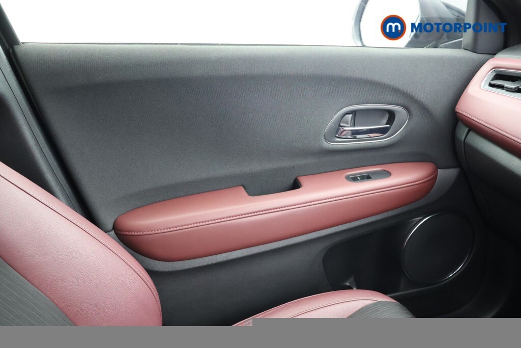 Honda Hr-V 1.5 I-vtec Se Suv Cvt Ss 130 Ps Black #23