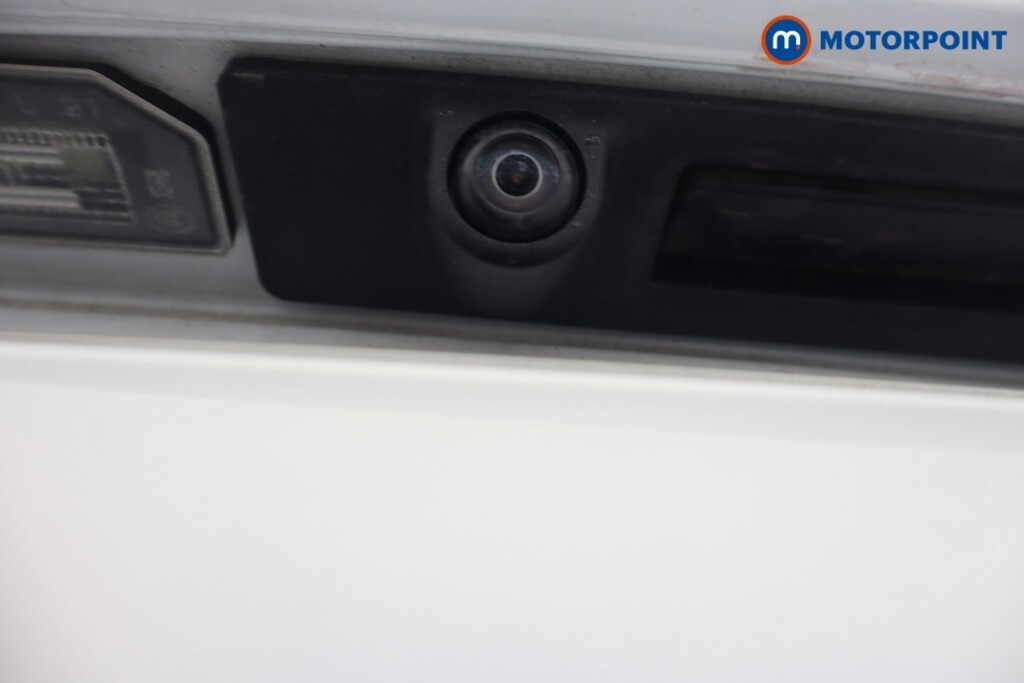 Tesla Model Y Performance Awd BW72PYS White #6