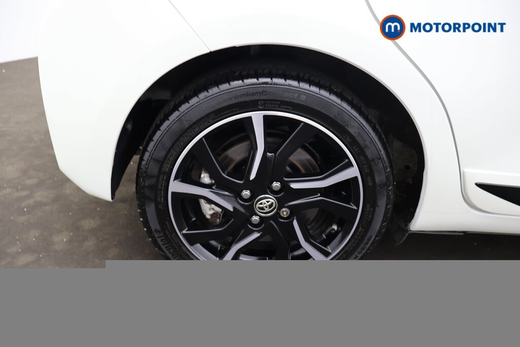 Toyota Yaris Hybrid 1.5 Vvt-i Icon Tech 5-Dr White #32