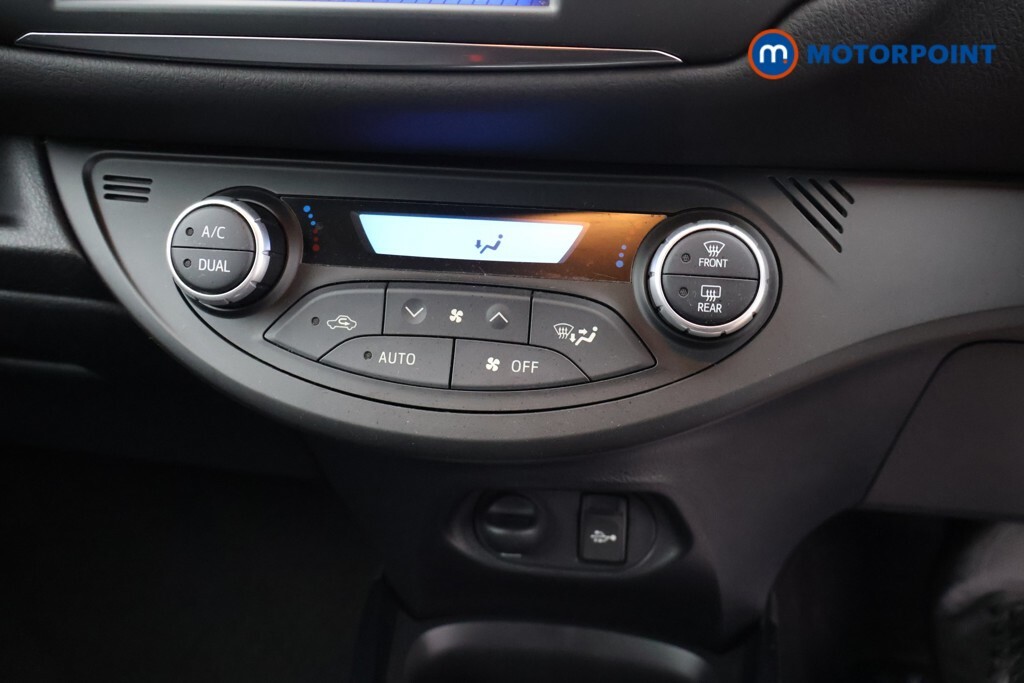 Toyota Yaris Hybrid 1.5 Vvt-i Icon Tech 5-Dr White #15