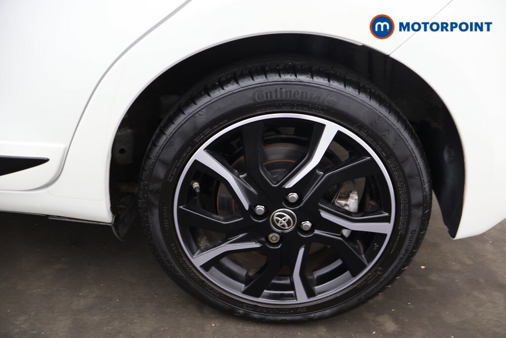 Toyota Yaris Hybrid 1.5 Vvt-i Icon Tech 5-Dr White #38